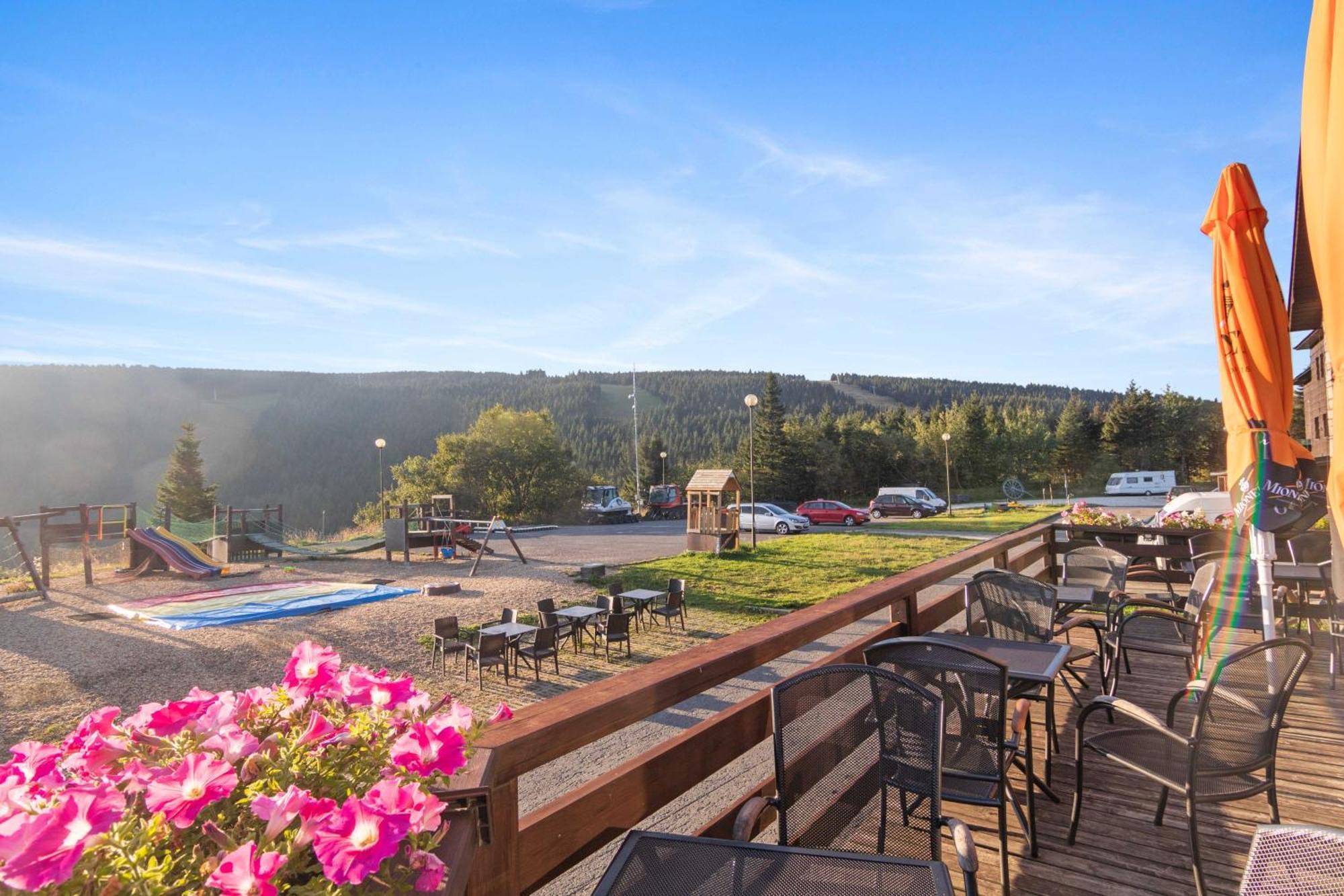 Hotel Cervenohorske Sedlo Лоучна-над-Десноу Екстер'єр фото