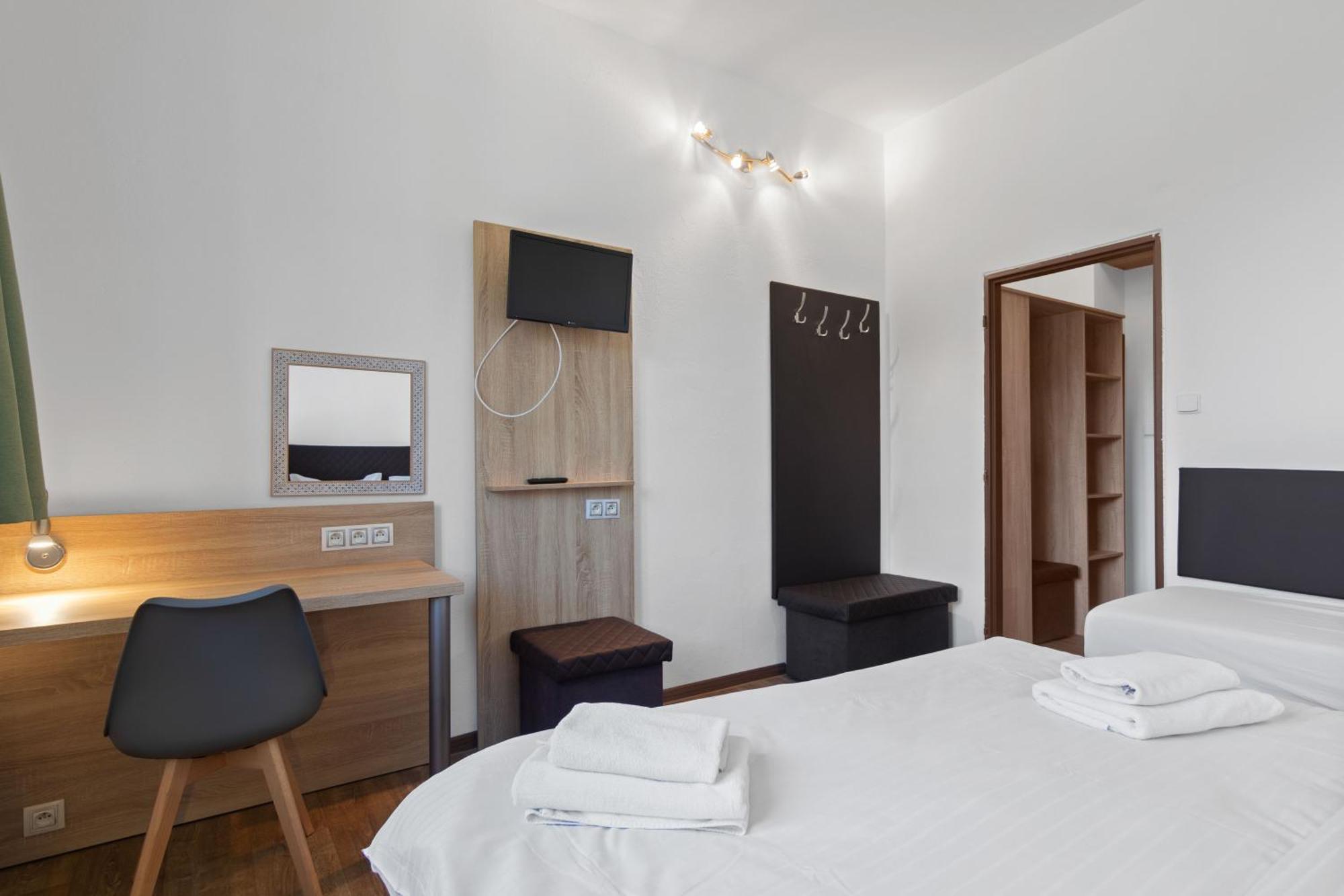 Hotel Cervenohorske Sedlo Лоучна-над-Десноу Екстер'єр фото